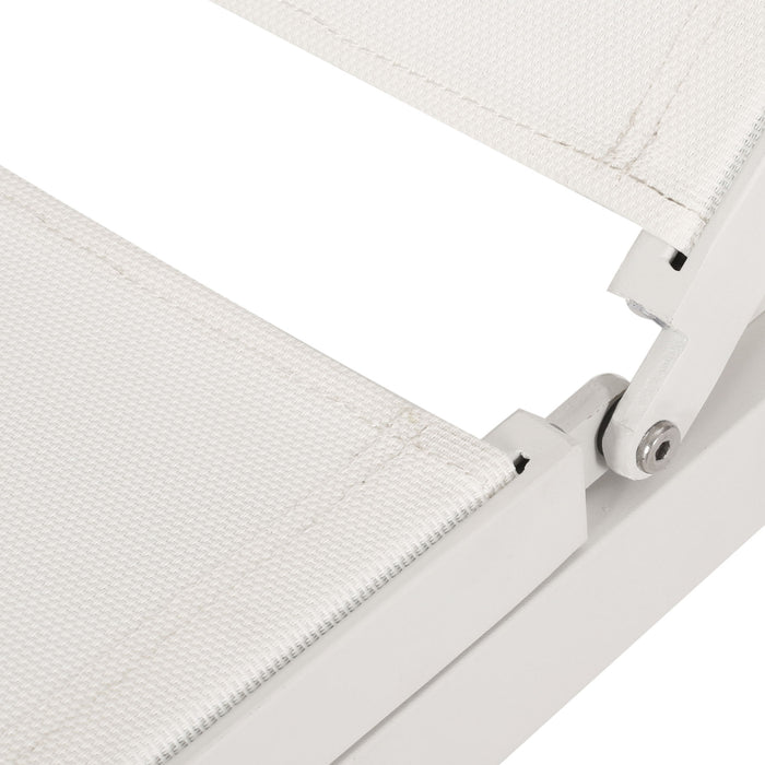 Finn - Contemporary Chaise Lounge For Outdoor Relaxation