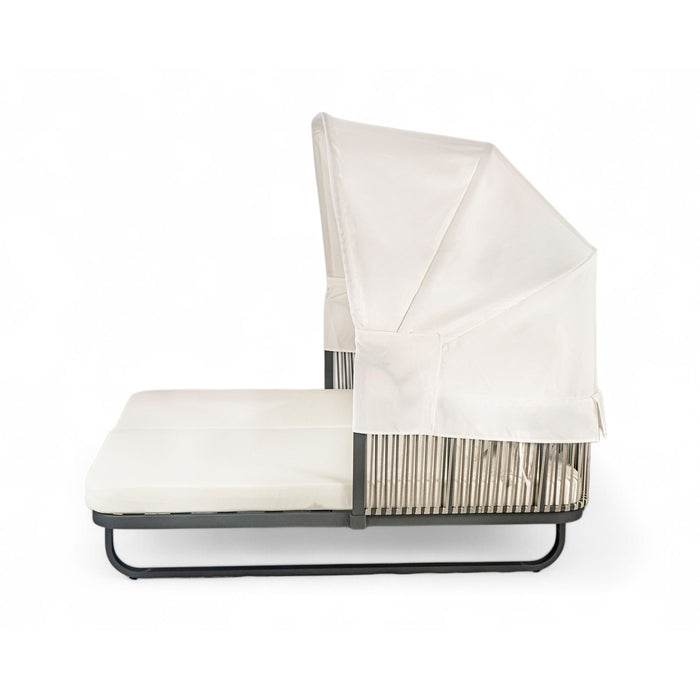 Outdoor Patio Rattan Daybed With Detachable Pillows