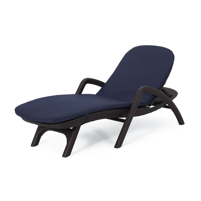 Mikael - Chaise Lounge With Cushion