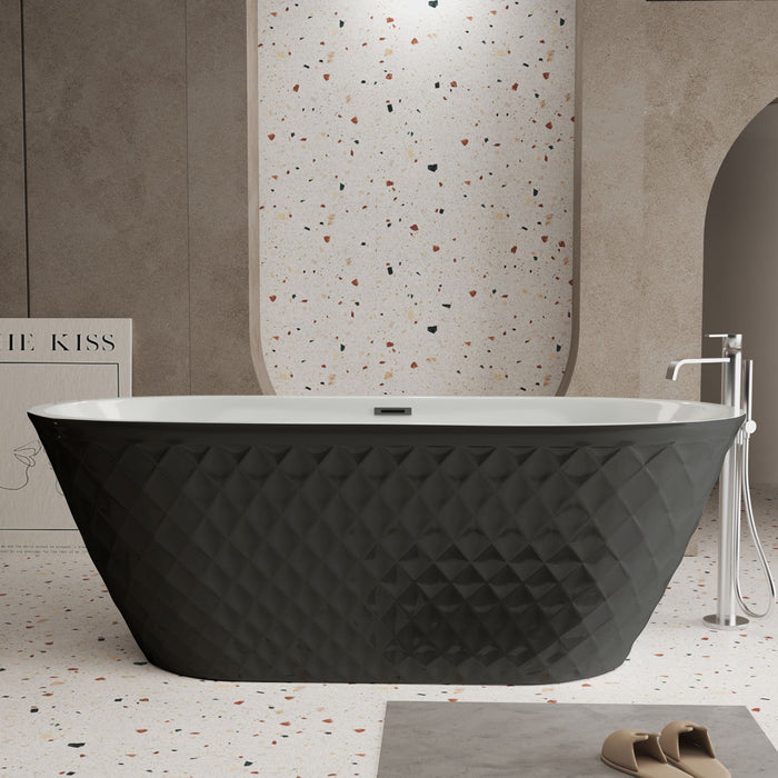 Freestanding Bathtub With Diamond Pattern Design