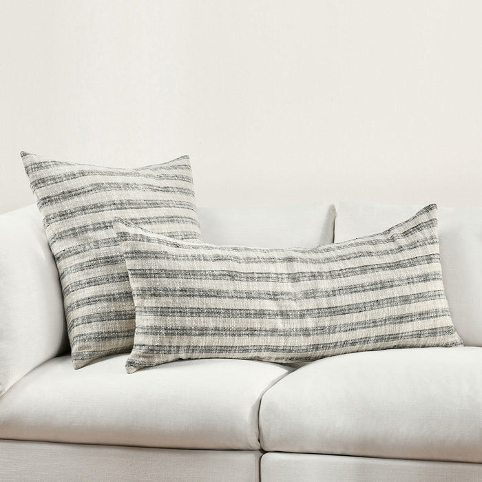 Linna - 24" x 24" Pillow - Natural / Black