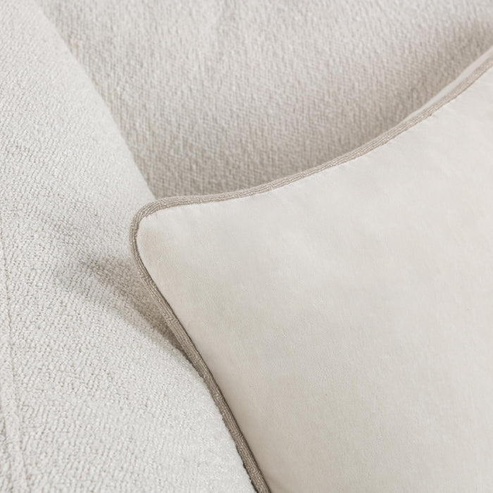 Heirloom Velvet - SLD Pillow - Ivory