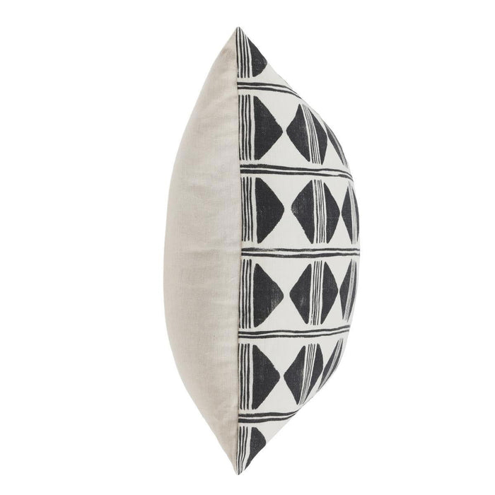 Nubia - 22" x 22" Pillow - Black / White
