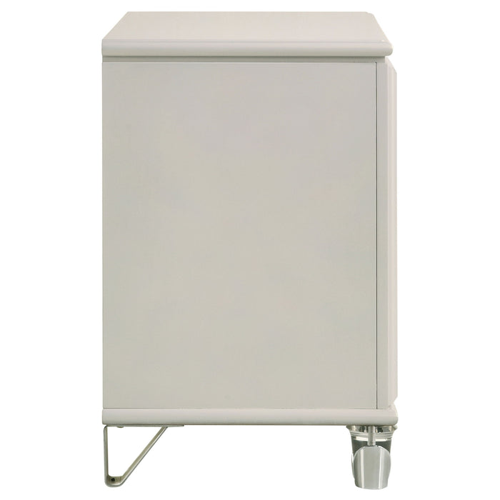 Gwendolyn - 2 Drawer Nightstand - White