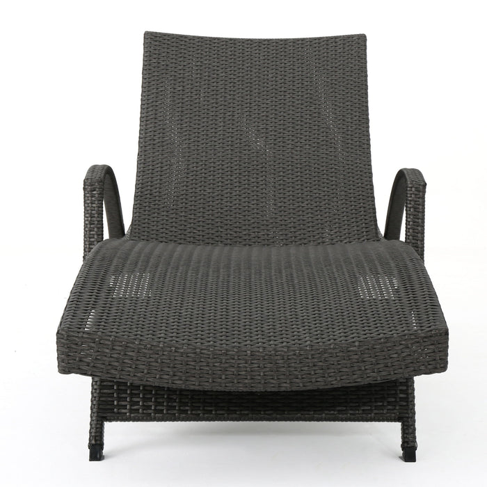 Salem - Contemporary Wicker Chaise Lounge With Arm, Weather Resistant