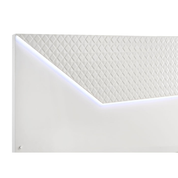 Pierce - Bedroom Set With LED Lighting