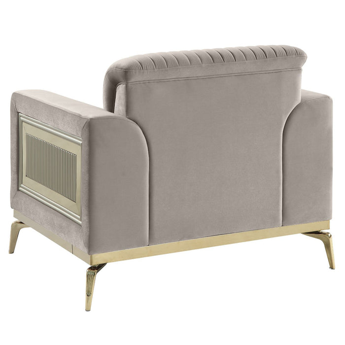 Antigua - Living Room Set