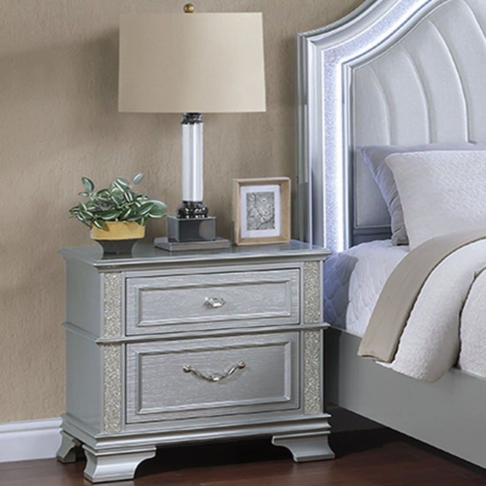 3 Piece Bedroom Set With Elegant Bed, 2 Nightstands