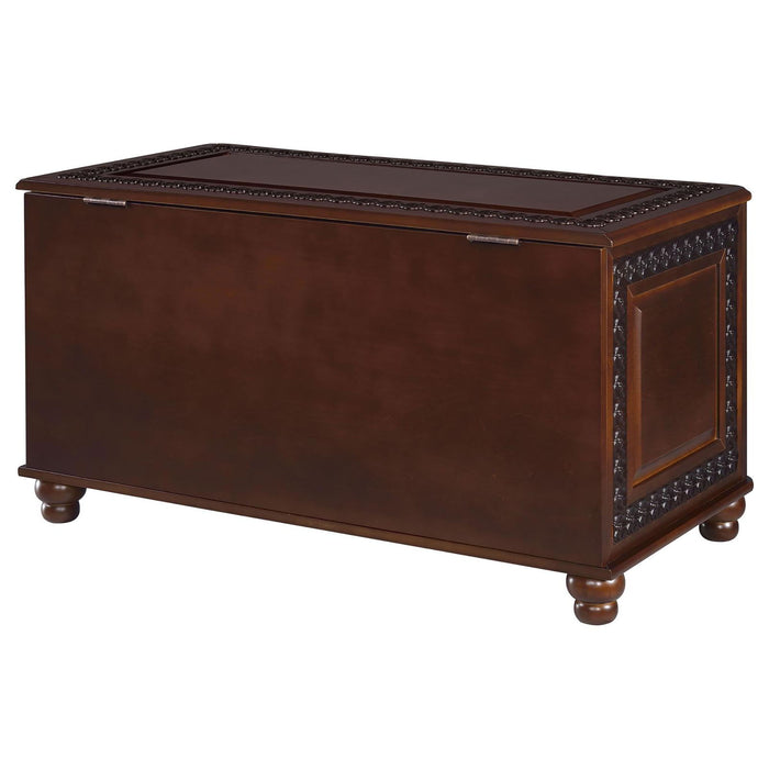 Ornate - Deep Flip Open Storage Cedar Chest With Cedar Lining - Brown