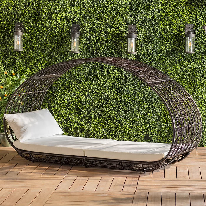 Abigal - Outdoor Wicker Daybed With Cushion