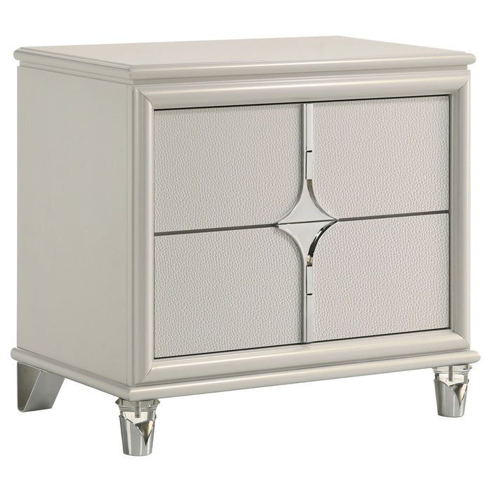 Gwendolyn - 2 Drawer Nightstand - White
