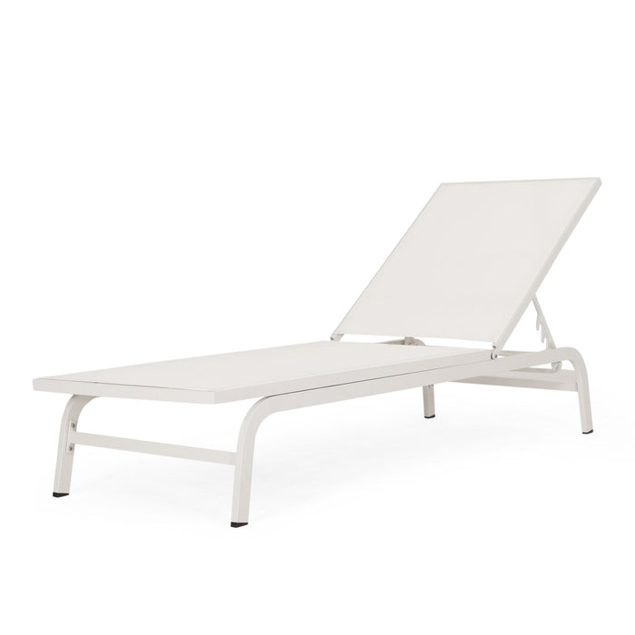 Finn - Contemporary Chaise Lounge For Outdoor Relaxation