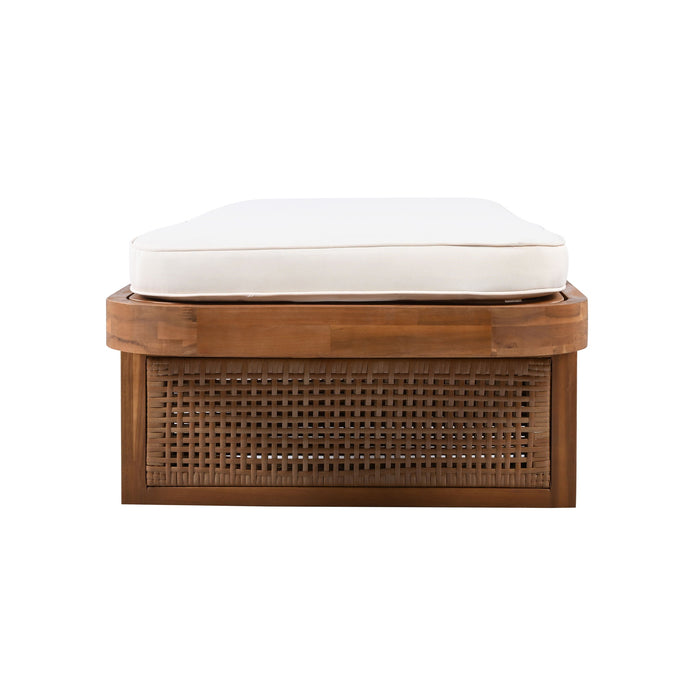 Outdoor Lounge Chair With Frame