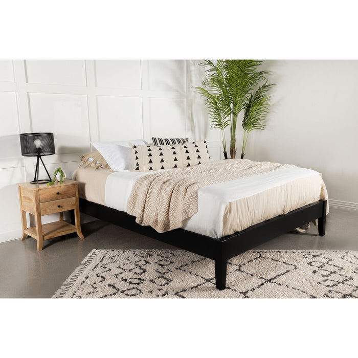 Ridgeview - Queen Storage Panel Bed With Low Profile Design - Black