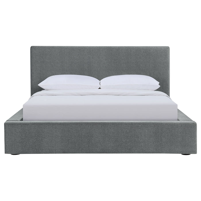 Weselyn - Platform Bed