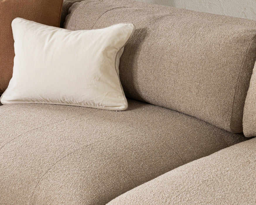 Adalynne - Upholstered 6 Piece Sectional - Buttermilk