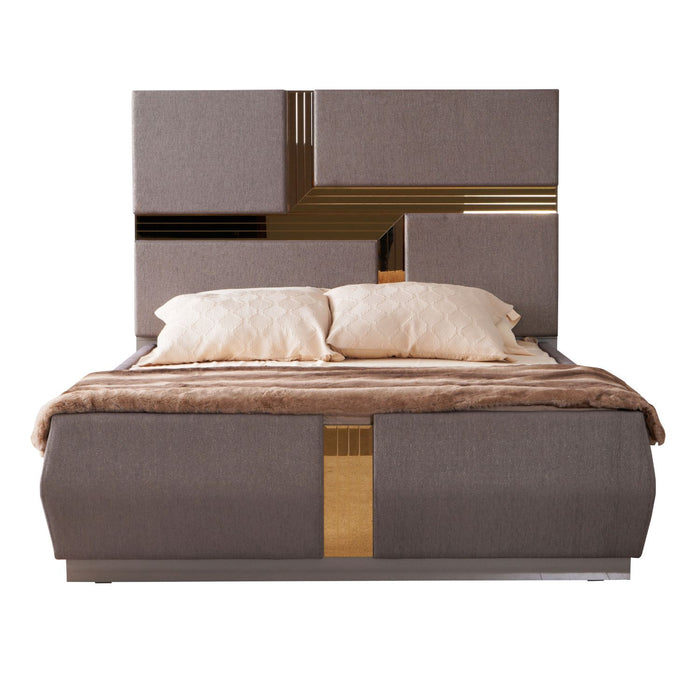 Lorenzo - Queen Size Tufted Upholstered Bed - Gray