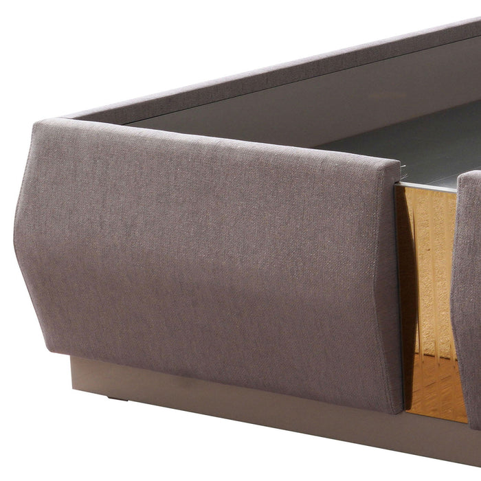 Lorenzo - Queen Size Tufted Upholstered Bed - Gray