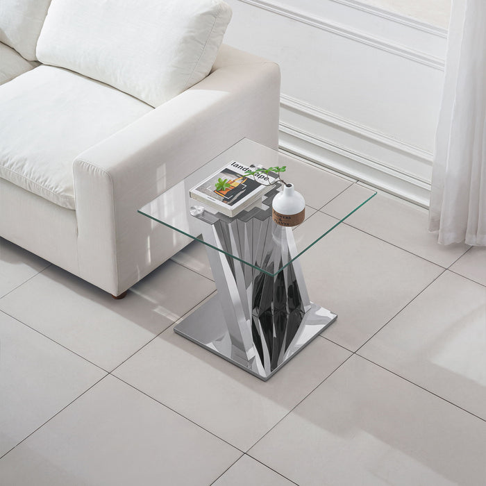 Table With Twisted Fan Shaped Legs