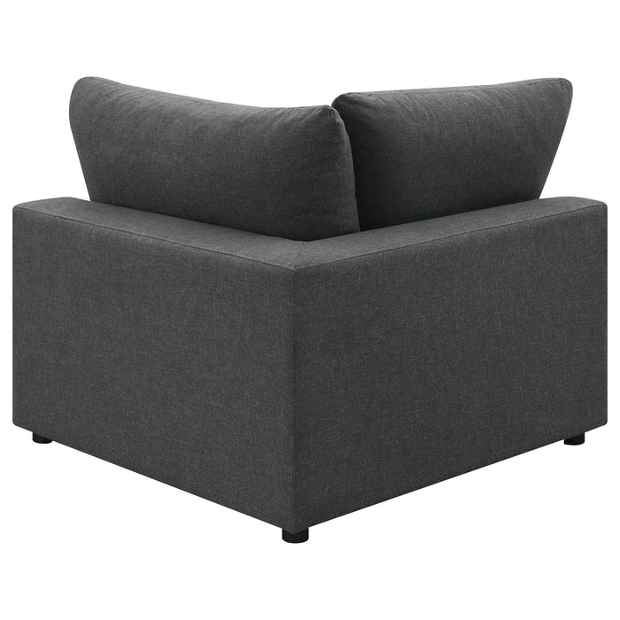 Rhette - Upholstered Sectional With Reversible Cushions