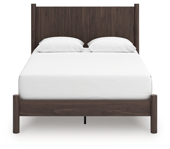 Pamytta Queen Panel Platform Bed, Dresser, Mirror and Nightstand