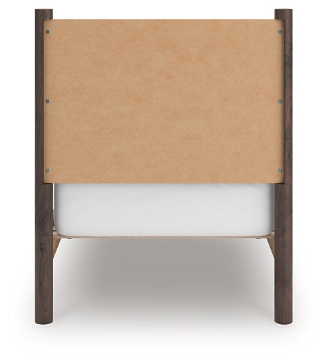 Pamytta Twin Panel Platform Bed, Dresser and Mirror