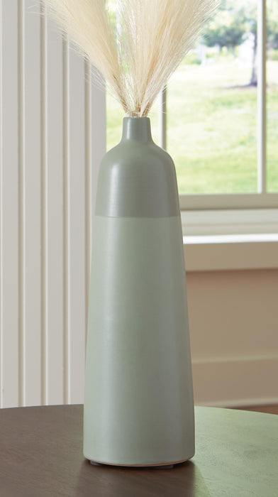Ashley Express - Peerland Vase