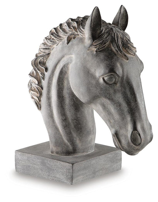 Ashley Express - Carnlow Sculpture