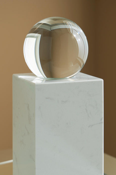 Ashley Express - Sellner Sculpture