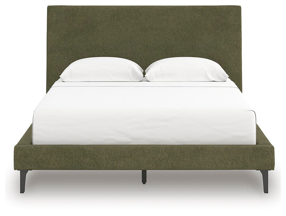 Chirason Queen UPH Bed w/Roll Slats