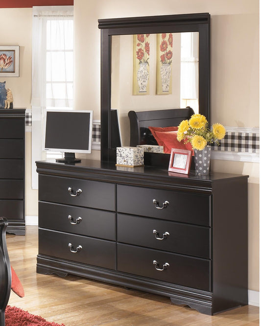 Huey Vineyard Dresser and Mirror