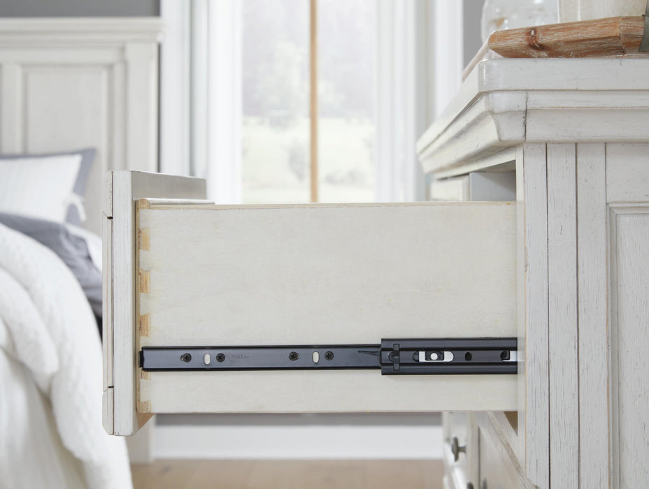 Robbinsdale Dresser