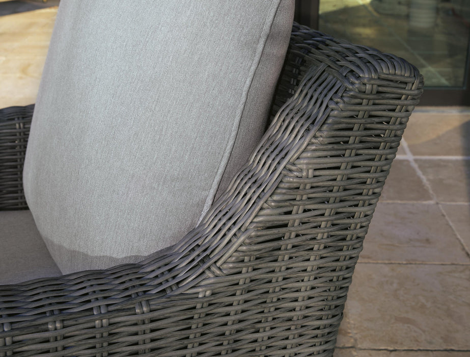 Elite Park Swivel Lounge w/ Cushion