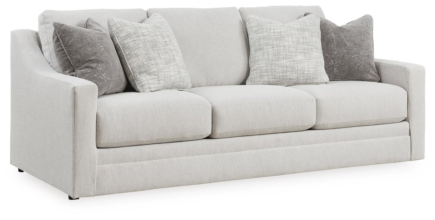 Maitelynn Sofa