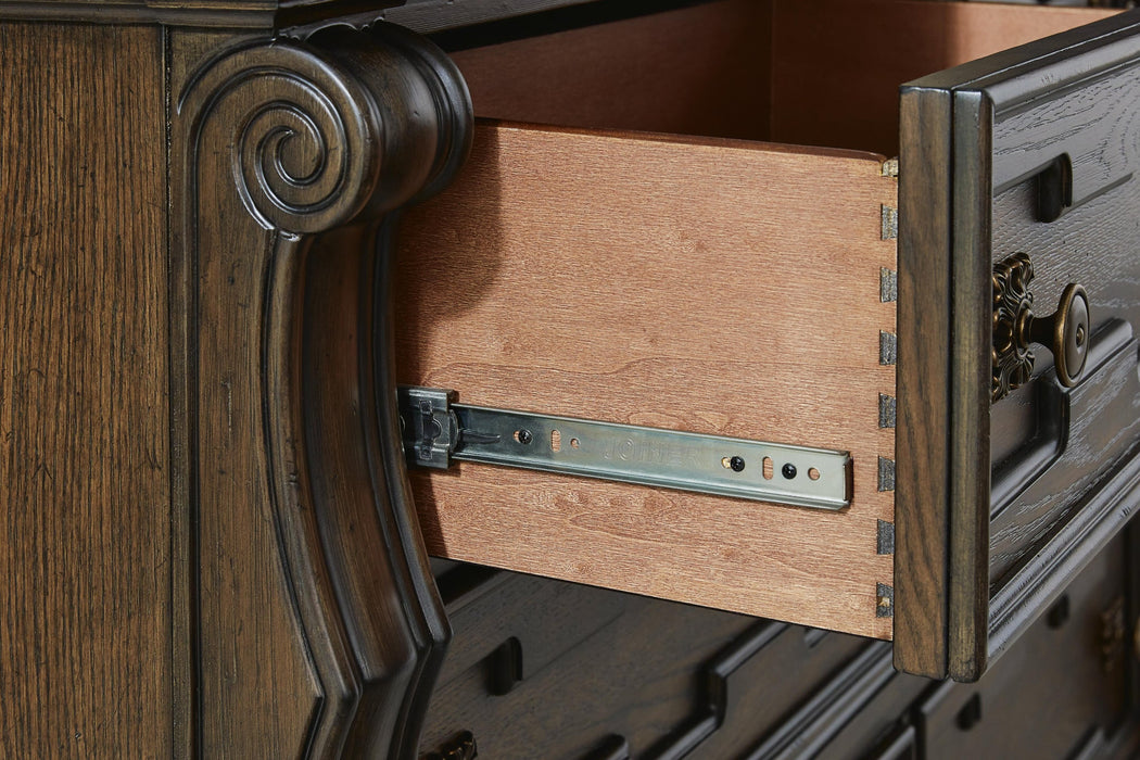 Maylee Dresser and Mirror