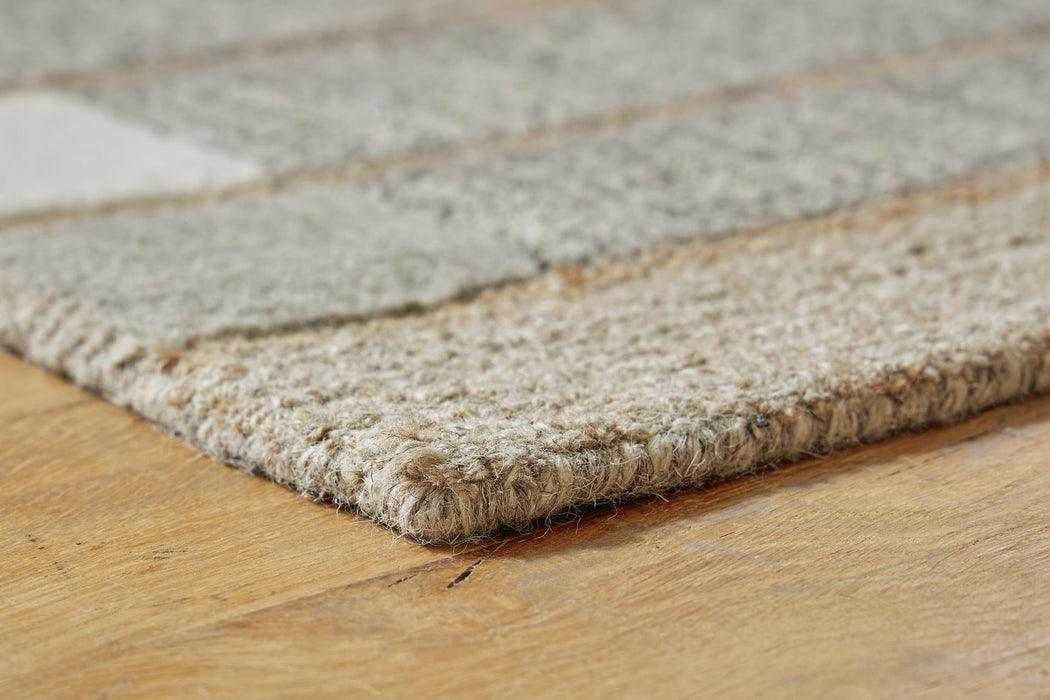 R406331