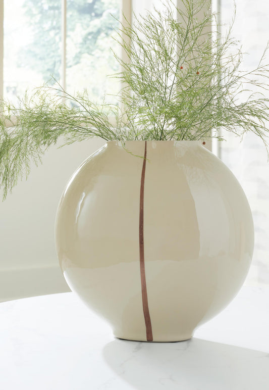 Ashley Express - Sheabourne Vase