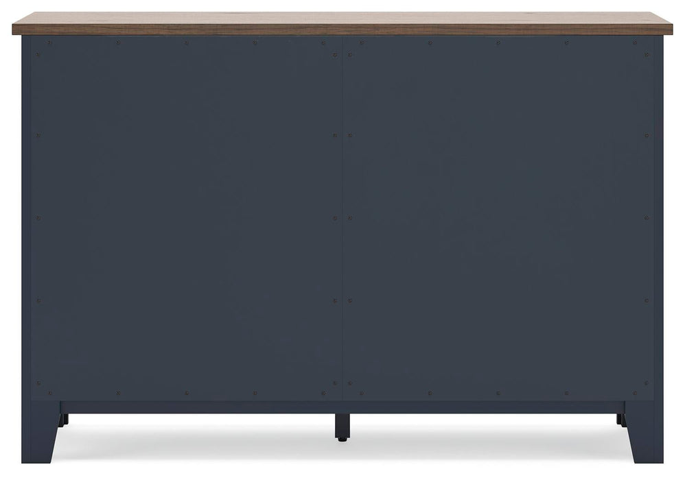 Landocken Dresser
