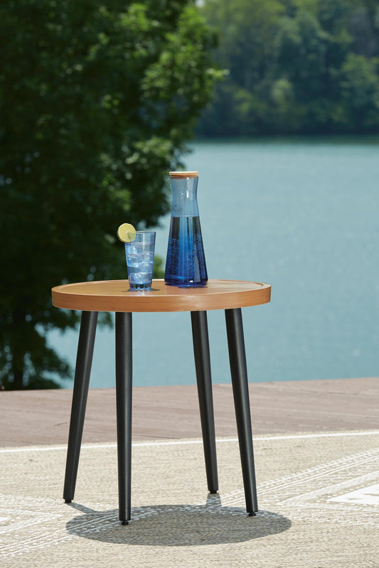 Ashley Express - Horizon Hall Round End Table