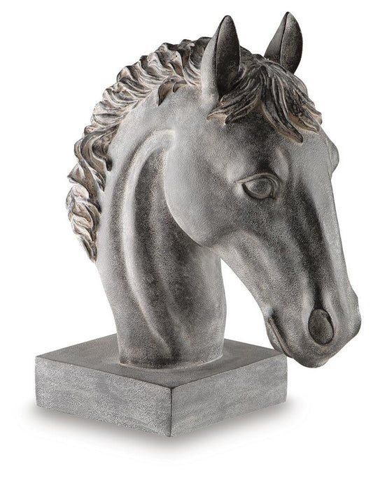 Ashley Express - Carnlow Sculpture