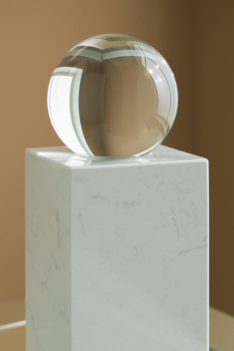 Ashley Express - Sellner Sculpture