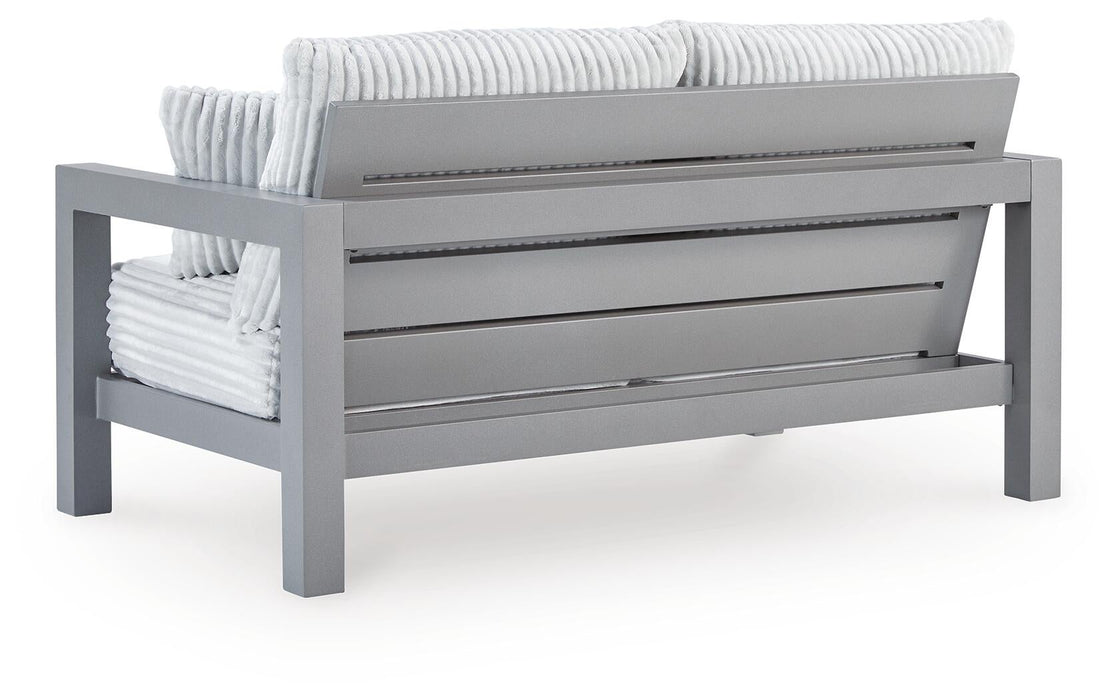 Hurley Park Loveseat w/Cushion
