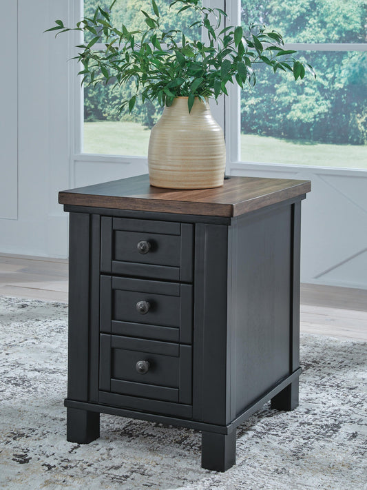 Ashley Express - Wildenauer Chair Side End Table