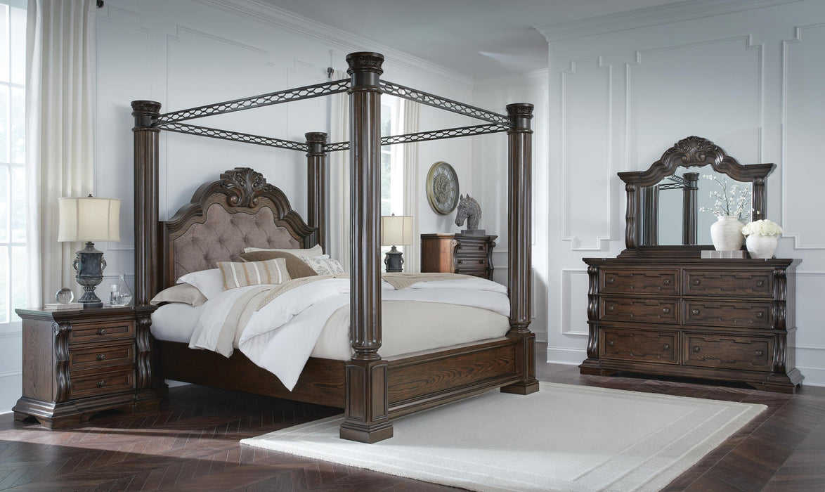 Maylee Queen Canopy Bed
