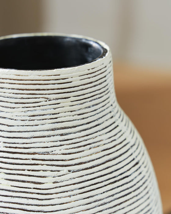 Ashley Express - Girtha Vase
