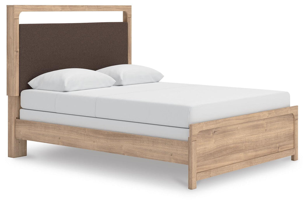 Kinlanni Queen Upholstered Panel Bed