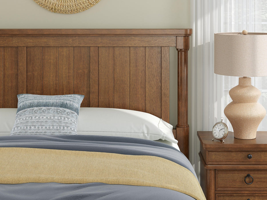 Rowlenstown California King Poster Bed