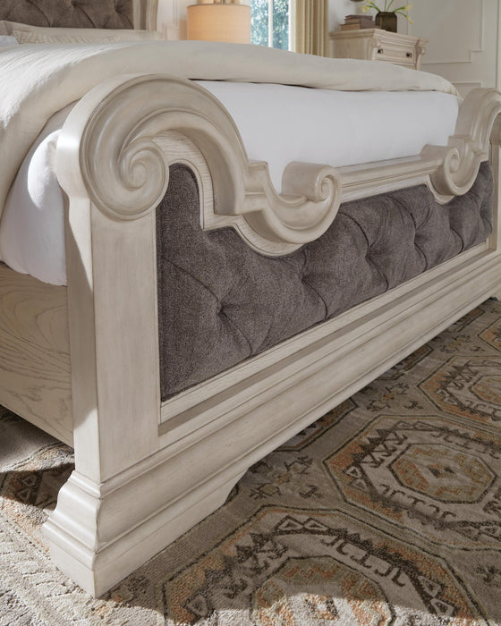 Bruchandi King Upholstered Panel Bed