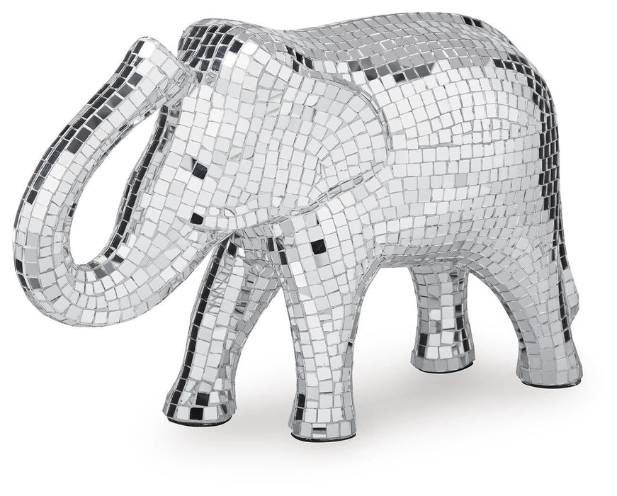 Ashley Express - Hallmont Sculpture