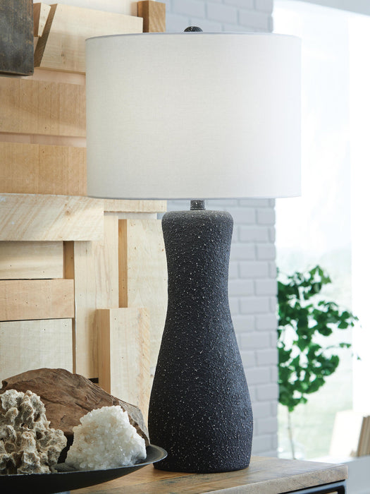 Ashley Express - Maykins Metal Table Lamp (1/CN)